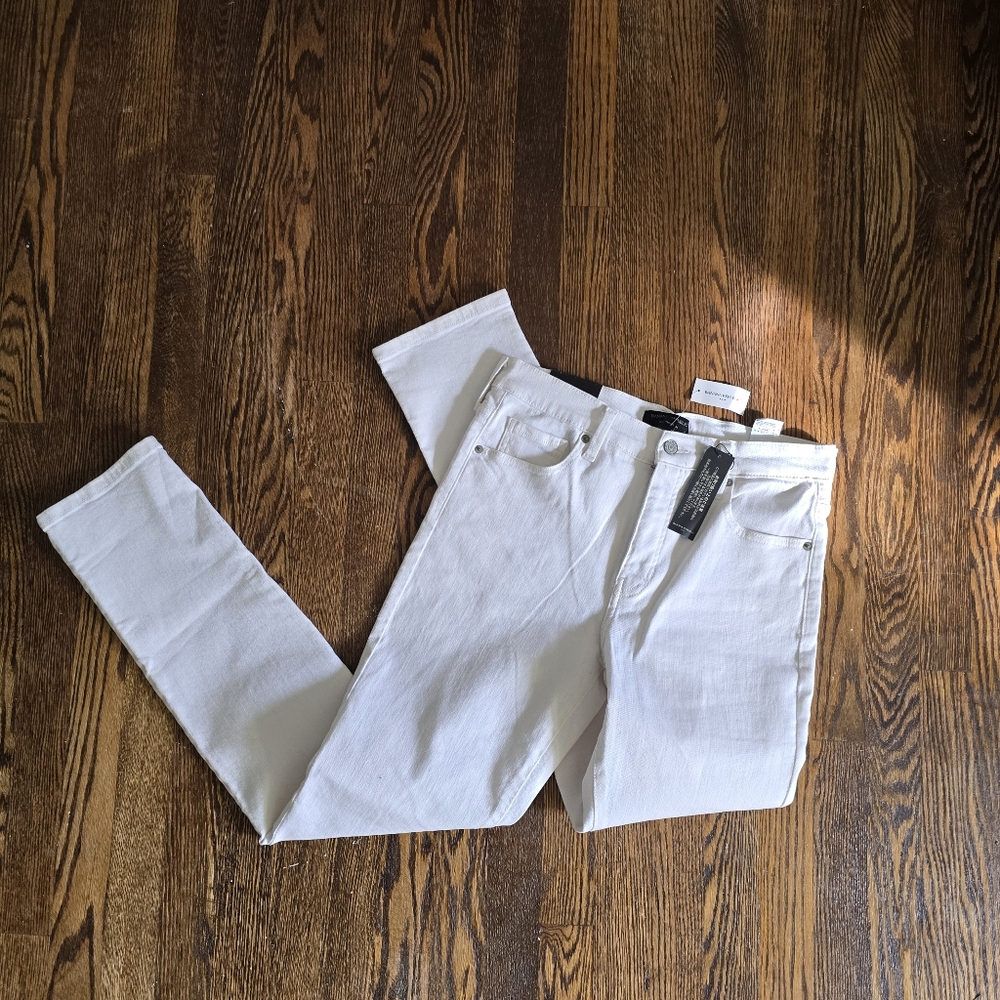 Banana Republic High-Rise Slim Jeans — NWT Pure White Tall 28/6 - Picture 4 of 8